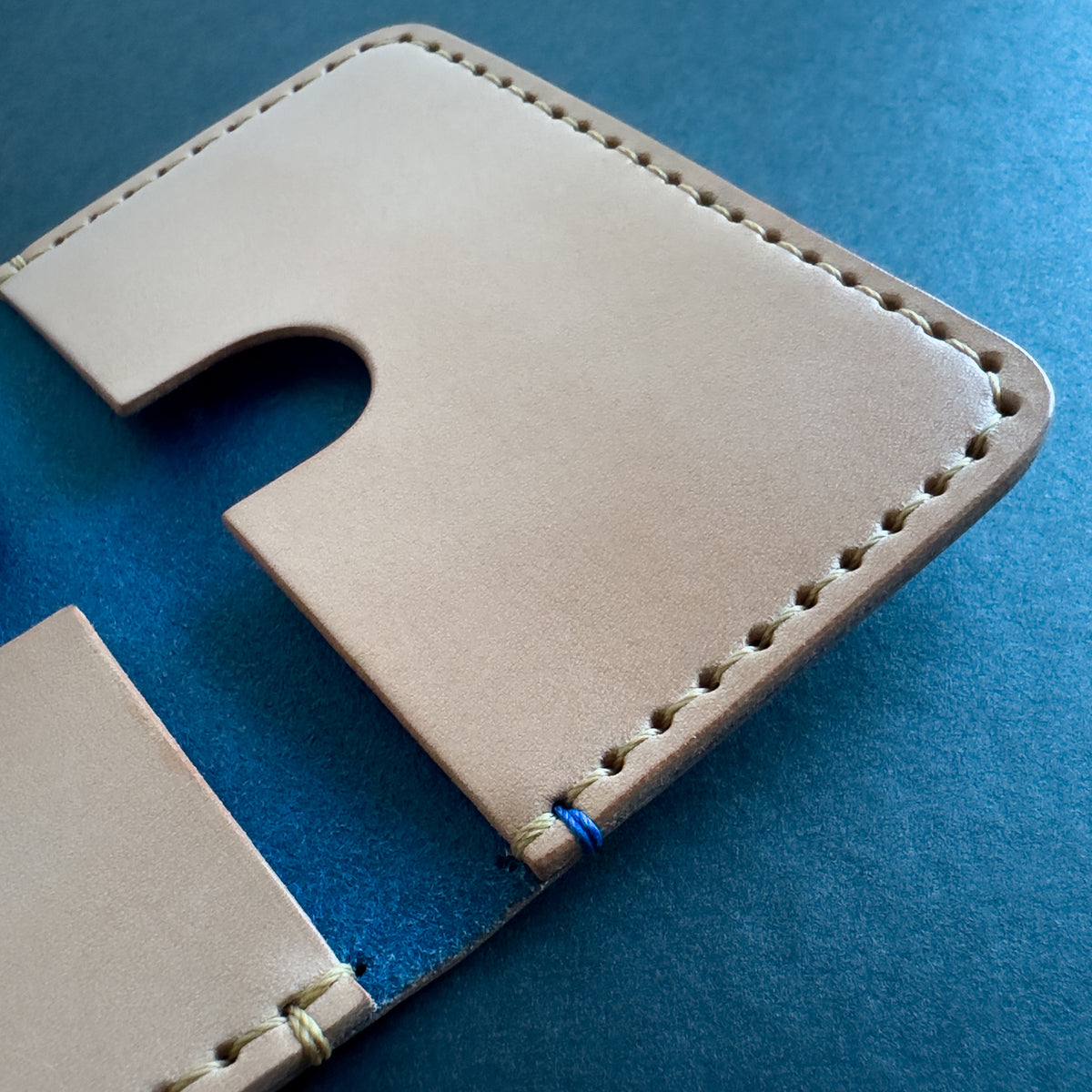 Minimalist Slim Leather Wallet Handmade in Canada