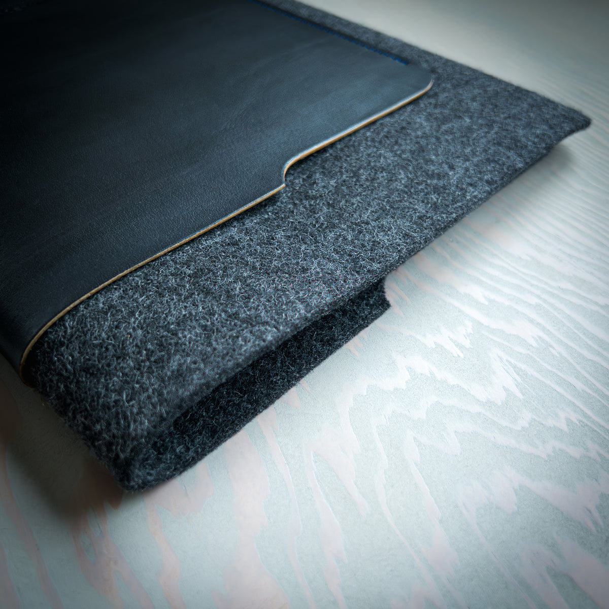 iPad Sleeve in Black Leather and Wool Felt Handmade in Canada